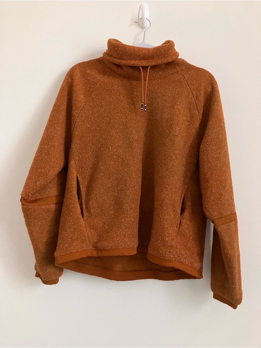 Nike Therma fleece cowl neck sweatshirt orange M